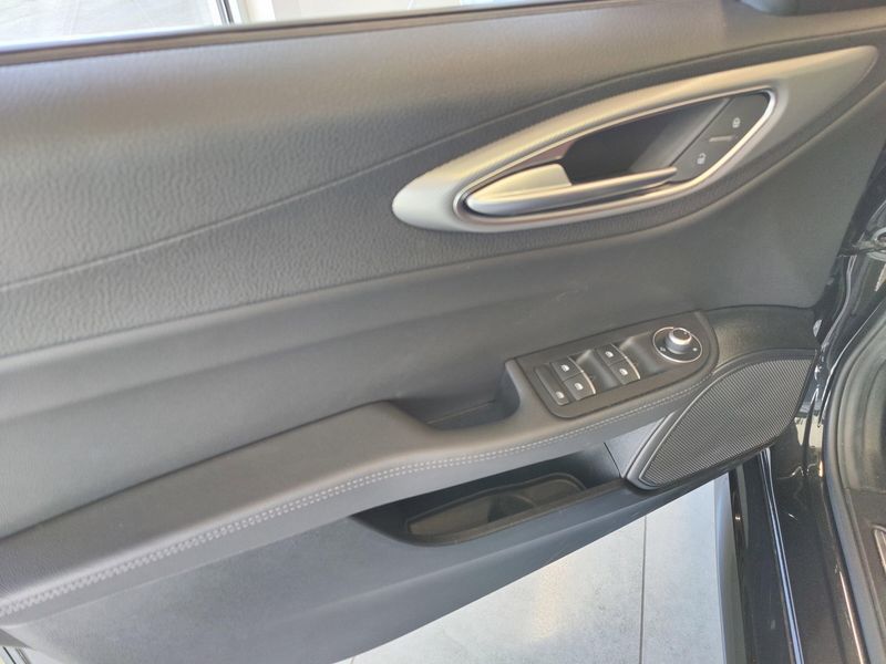 2024 Alfa Romeo Giulia Ti AWD w/Sunroof/NavImage 19