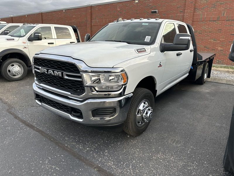 2024 RAM 3500 Tradesman Crew Cab Chassis 4x4 60