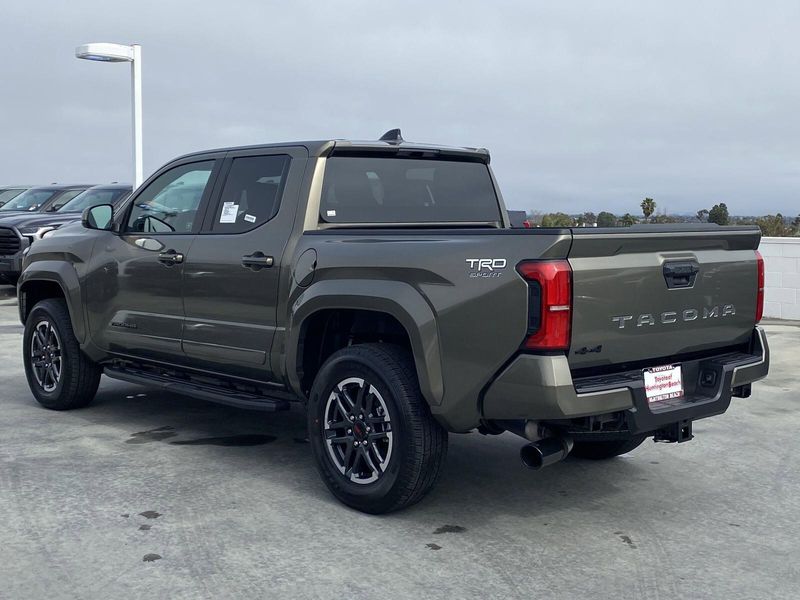 2025 Toyota Tacoma TRD SportImage 5