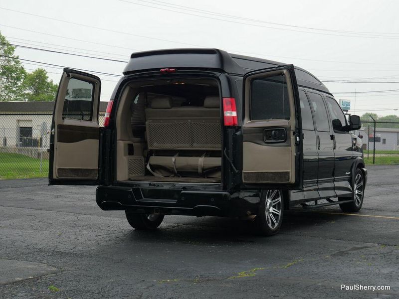 2018 GMC Savana 2500 Image 14