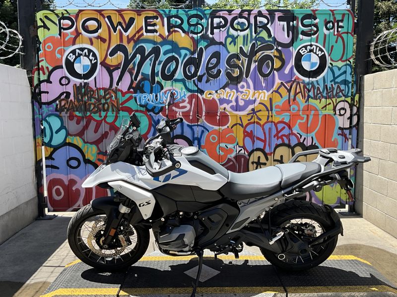 New 2025 BMW R 1300 GS Image 1