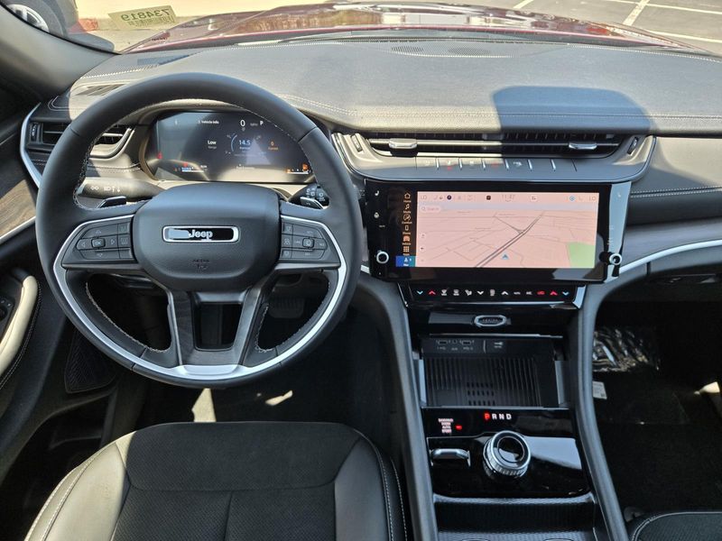 New 2026 Jeep Grand Cherokee L Laredo Altitude 4x4