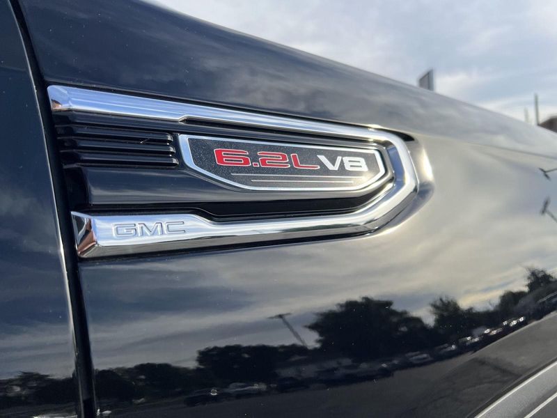 2025 Gmc Sierra 1500 Denali photo 3