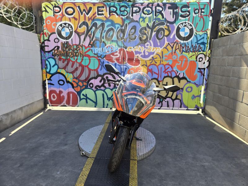 Used 2023 KTM RC 390 Image 2