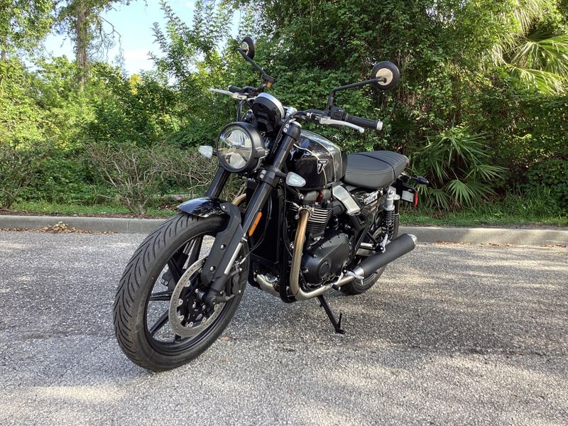 2025 Triumph Speed Twin 900 Base 