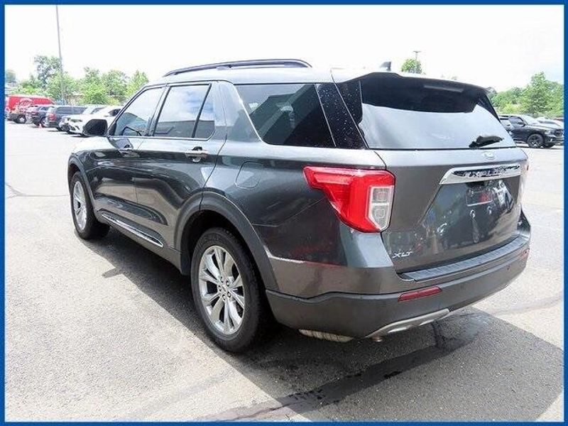 2020 Ford Explorer XLTImage 5