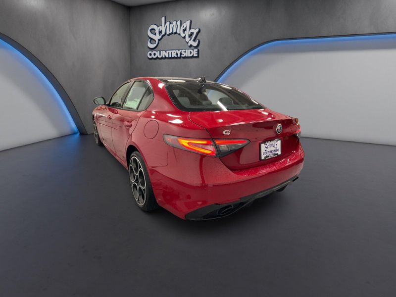 New 2026 Alfa Romeo Giulia AwdImage 10