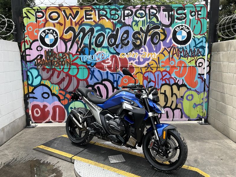 New 2026 BMW R 1300 R Image 3