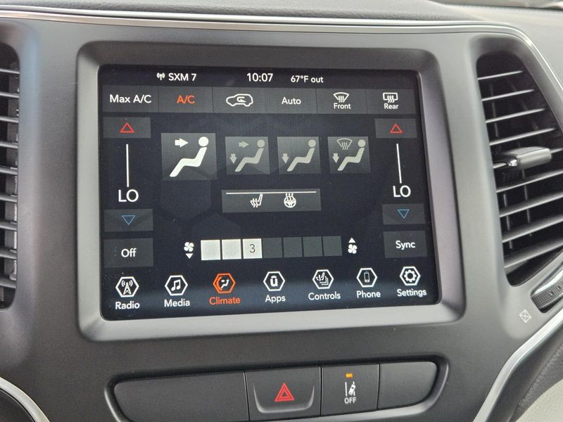 Used 2022 Jeep Cherokee Latitude Lux 4x4