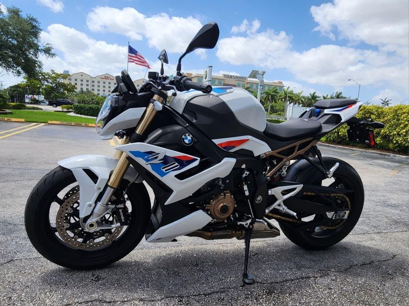 Used 2023 BMW S 1000 R Image 4