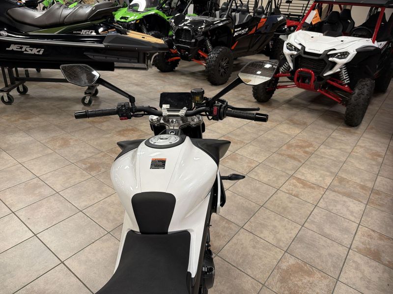 New 2026 CFMOTO 450NK Image 25