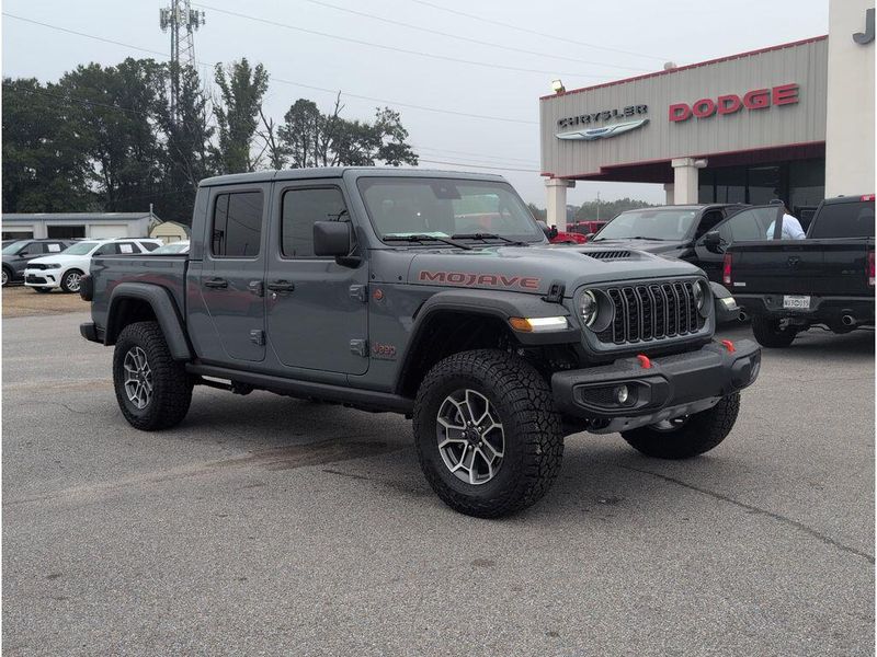 New 2025 Jeep Gladiator Mojave 4x4Image 7