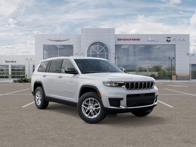 New 2025 Jeep Grand Cherokee L Laredo X 4x2Image 19