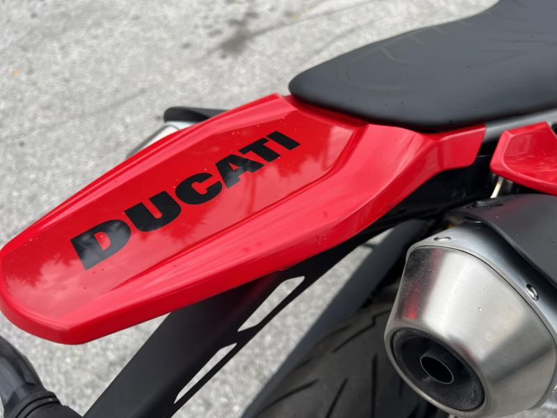 2024 Ducati Hypermotard