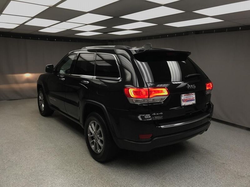 Used 2016 Jeep Grand Cherokee LimitedImage 2