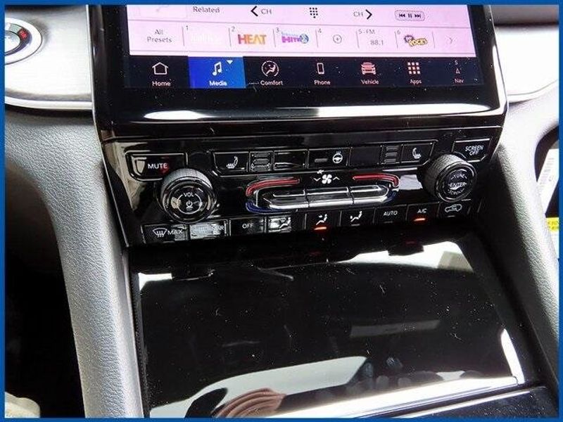 New 2025 Jeep Grand Cherokee LimitedImage 17
