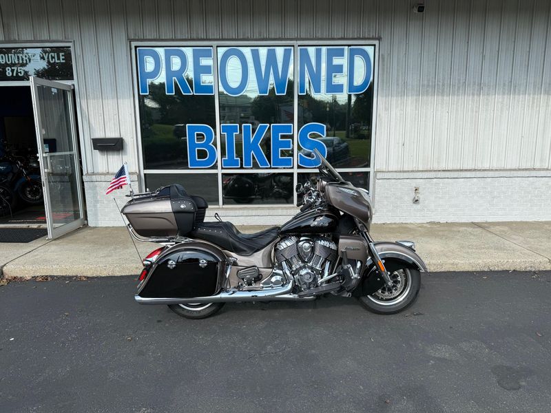 2019 INDIAN MOTORCYCLE Chief RoadmasterImage 1