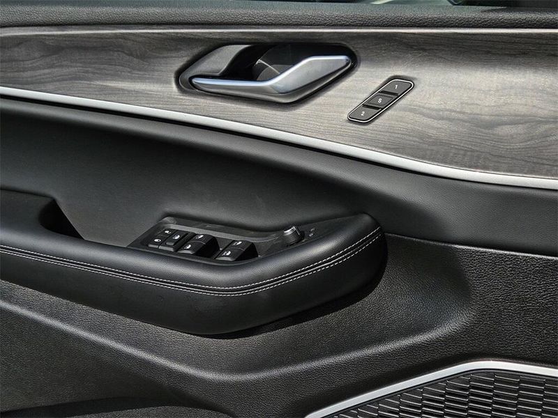 2025 Jeep Grand Cherokee L Limited 4x4Image 20