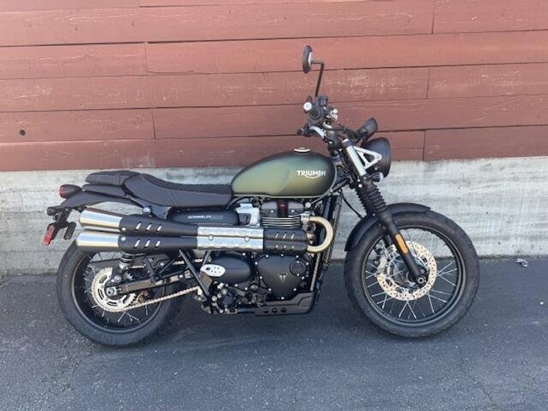 New 2025 Triumph SCRAMBLER 900 