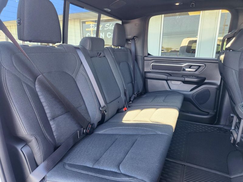 New 2027 RAM 1500 Big Horn Crew Cab 4x4 5'7' Box