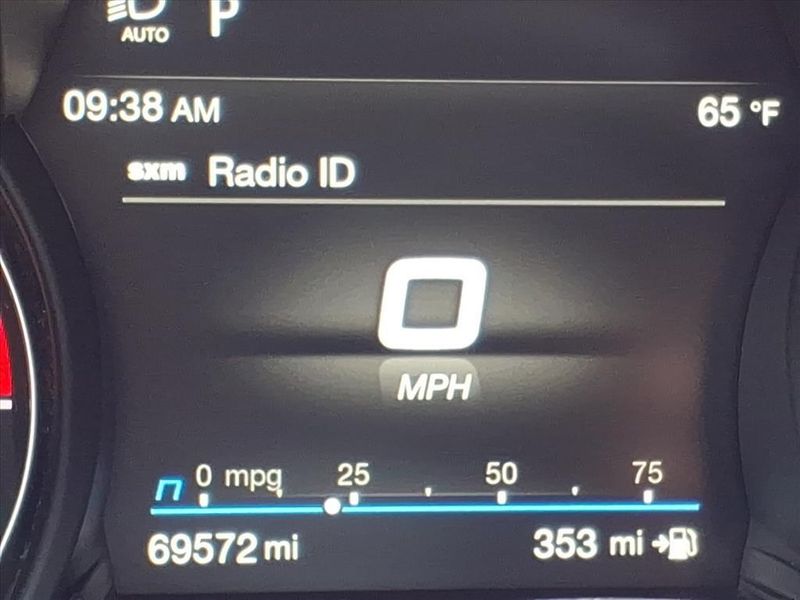 Used 2020 Alfa Romeo Stelvio Image 25