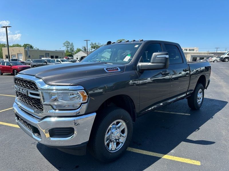 2024 RAM 2500 Tradesman Crew Cab 4x4 6