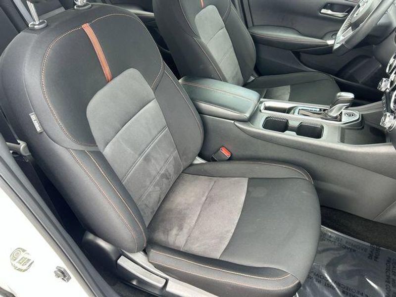 Used 2024 Nissan Sentra SRImage 11