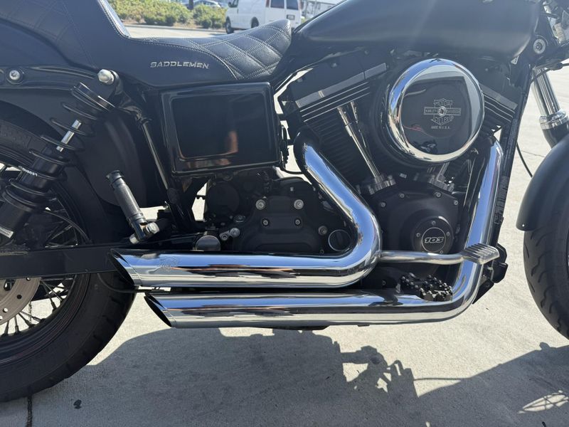 Used 2017 Harley-Davidson Dyna Street Bob Image 3