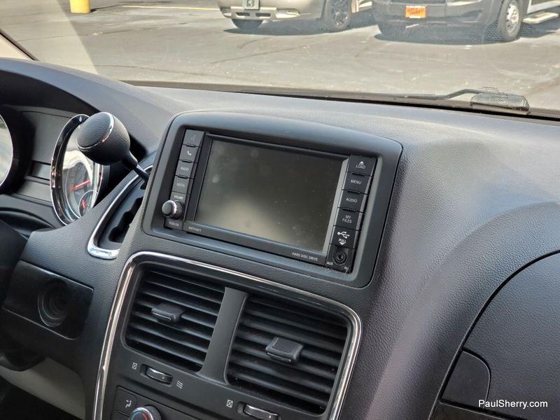Used 2020 Dodge Grand Caravan SEImage 31