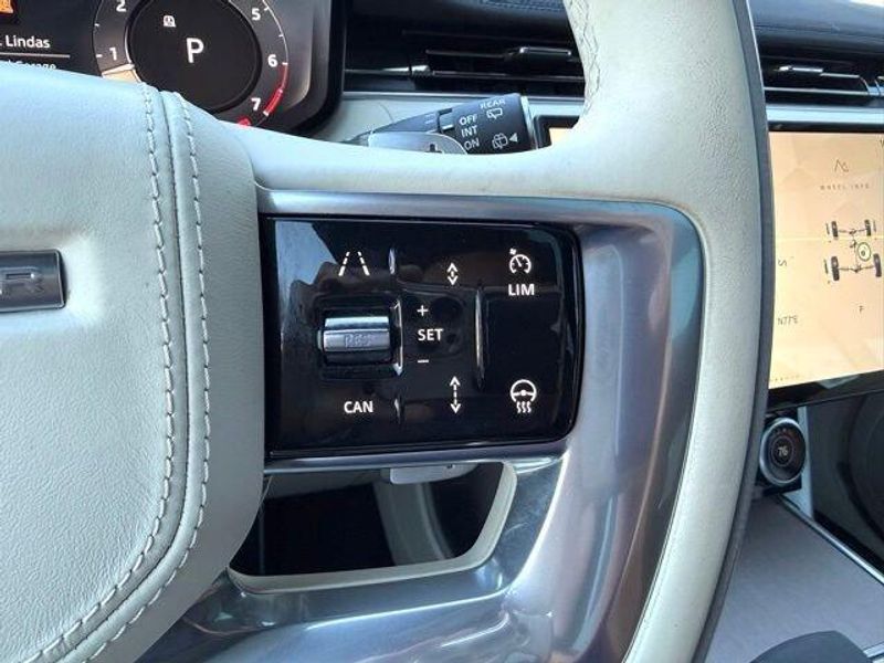 Used 2023 Land Rover Range Rover SE