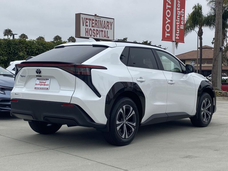 New 2025 Toyota bZ4X XLEImage 3