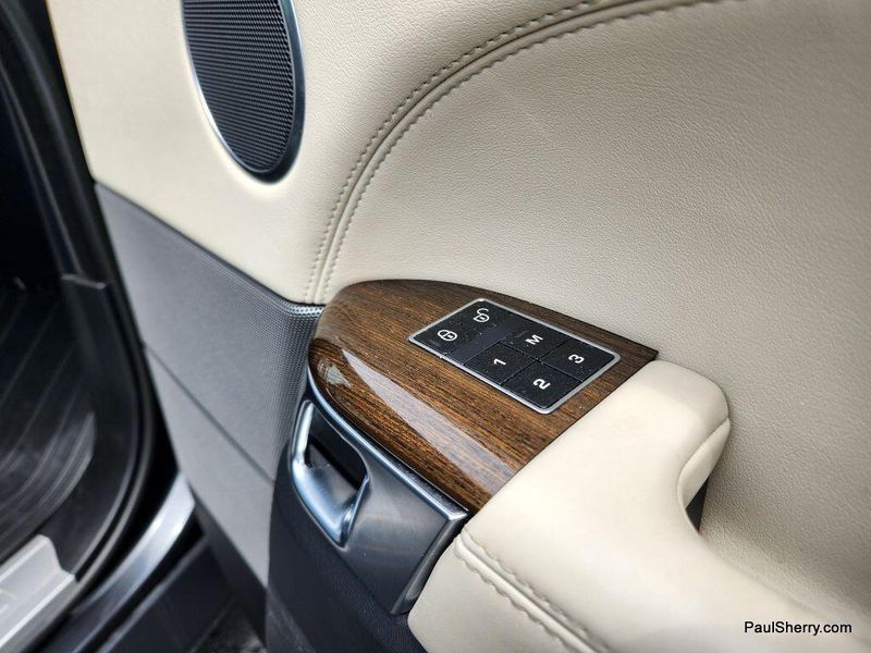 2015 Land Rover Range Rover Sport HSEImage 30