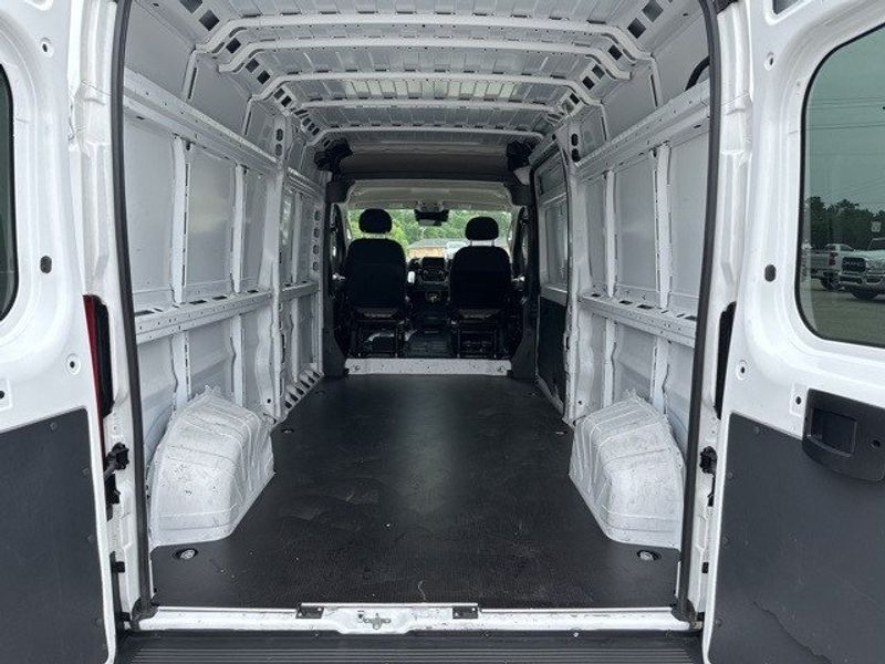 2023 RAM ProMaster 2500 High RoofImage 33