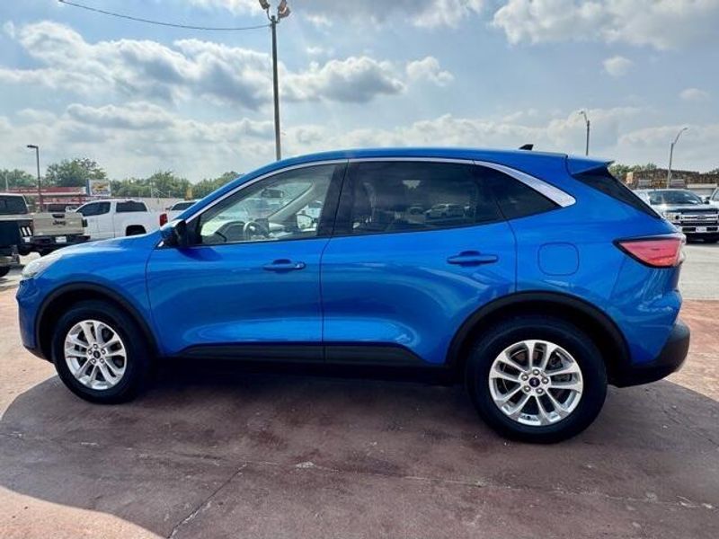 Used 2020 Ford Escape SEImage 10