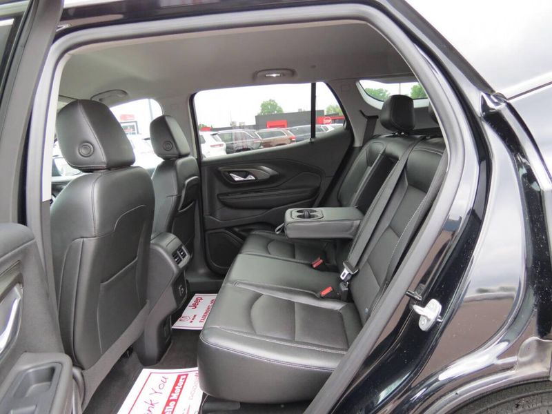 Used 2023 GMC Terrain SLT AWD 4dr SUVImage 28