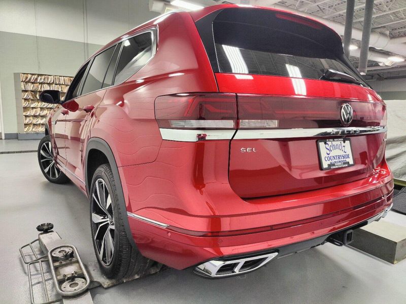 2024 Volkswagen Atlas SEL Premium R-Line AWD w/Sunroof/NavImage 14