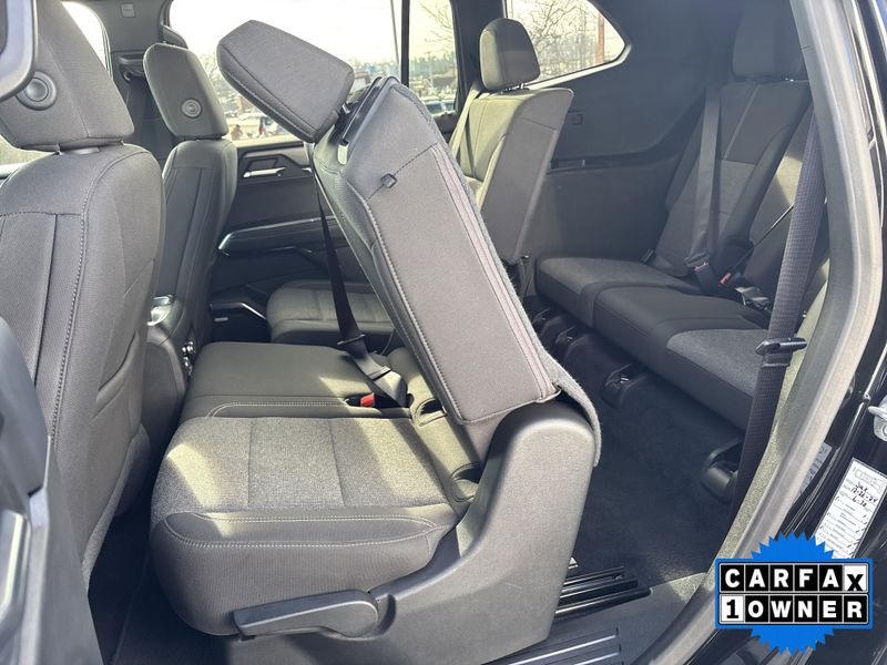 Used 2025 GMC Acadia FWD ElevationImage 20