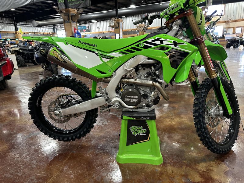 2025 Kawasaki KX450SR LIME GREEN Image 3