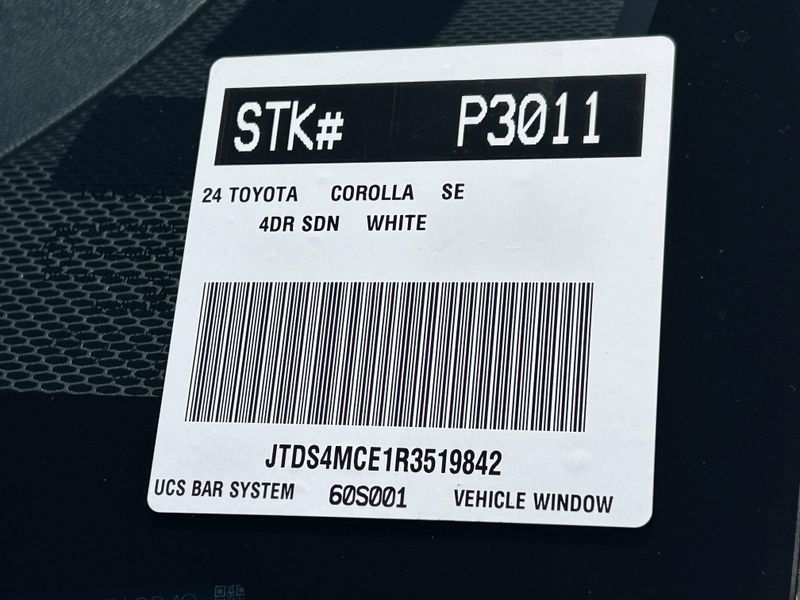 Used 2024 Toyota Corolla SEImage 31