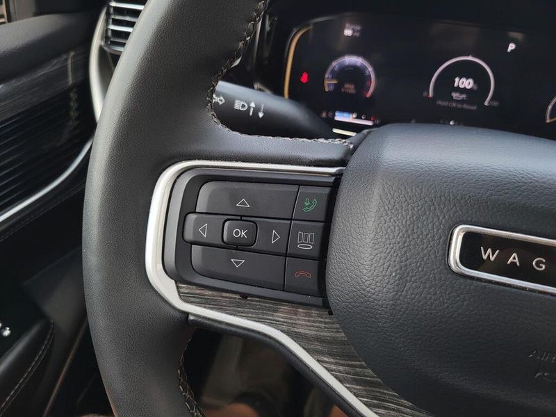 2022 Jeep Wagoneer Series IIIImage 14