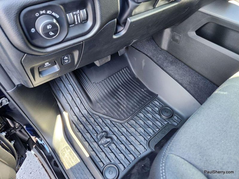 New 2026 RAM 1500 Big Horn Crew Cab 4x4 5'7' Box