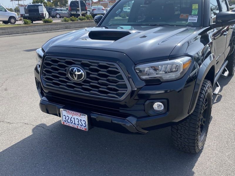 2020 Toyota Tacoma 4WD TRD SportImage 9