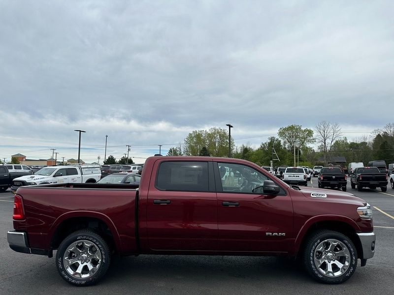 2025 RAM 1500 Big Horn Crew Cab 4x4 5