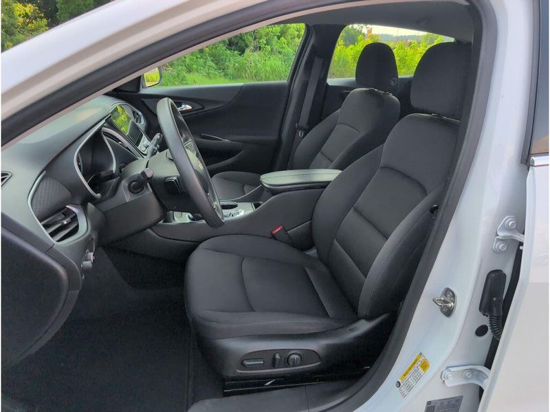 Used 2024 Chevrolet Malibu LTImage 10