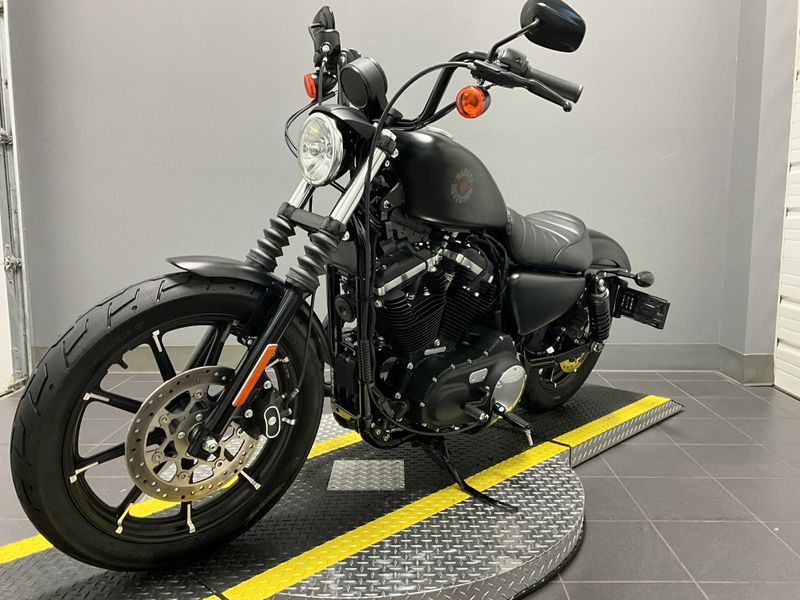 2022 Harley-Davidson SPORTSTER IRON 883Image 6