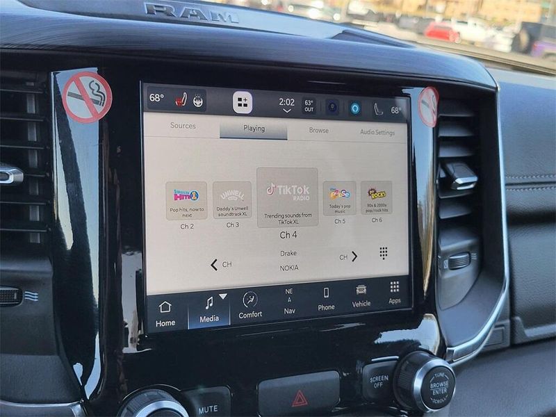 2024 RAM 1500 LaramieImage 21