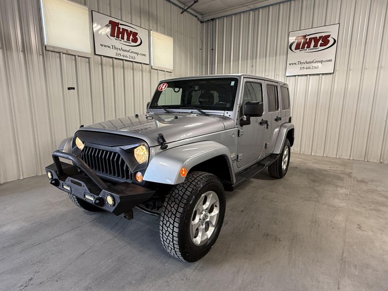 Used 2014 Jeep Wrangler Unlimited SaharaImage 12