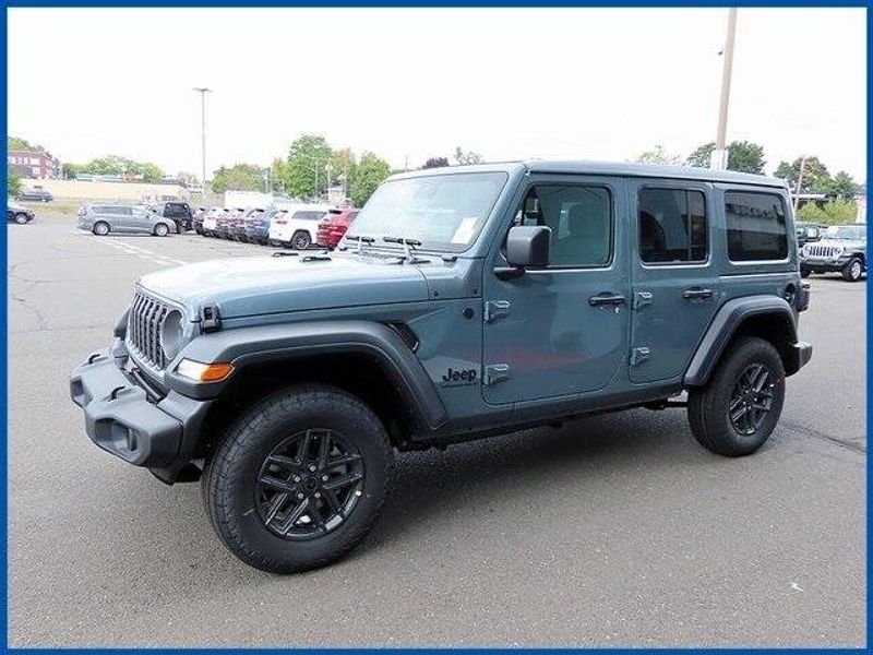 2024 Jeep Wrangler Sport SImage 2