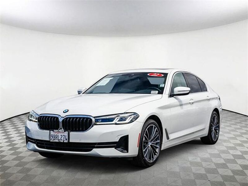 2022 BMW 5 Series 530iImage 5