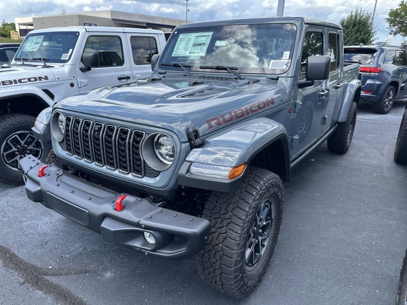 New 2025 Jeep Gladiator Rubicon X 4x4Image 1